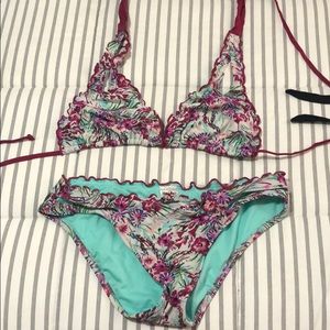 Women’s swim suit bottoms size large top size xl